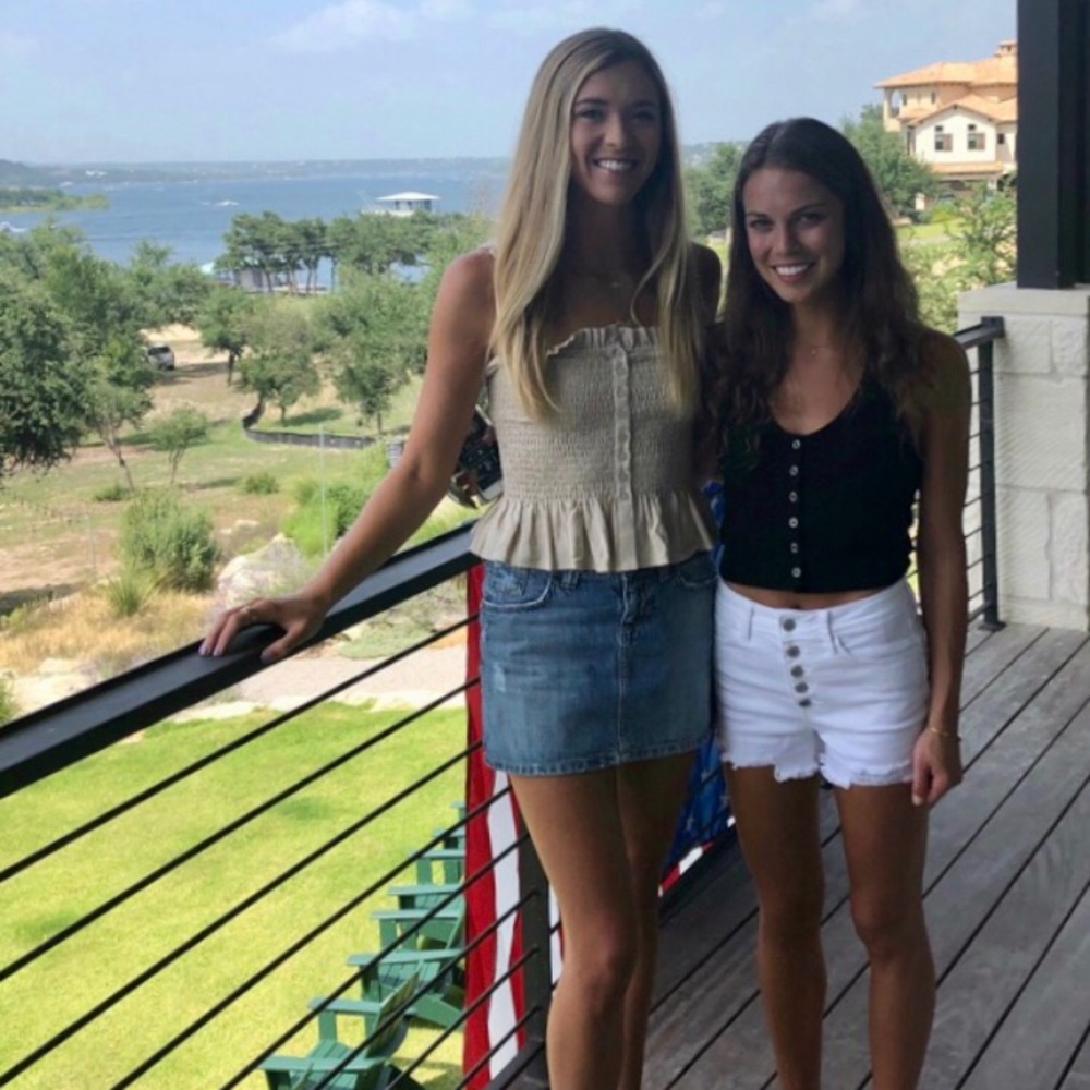 Meet your Posher, Angelique